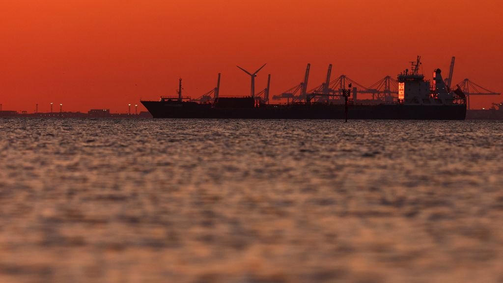 US Grants 30-Day Waiver Allowing Sale Of Iranian Oil At Sea