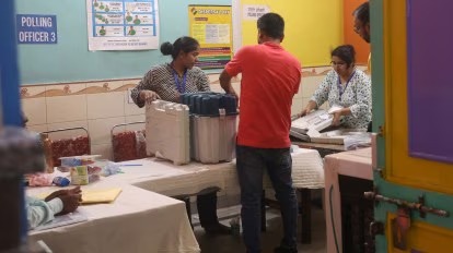 Polling Prowess: ECI Preps Booth Agents for Election Success!