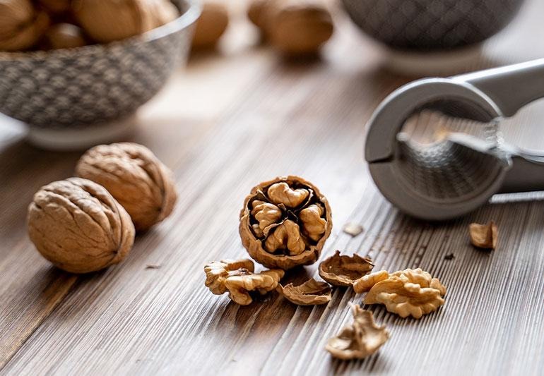 Walnut Wisdom: How Akhrot Boosts Heart, Brain And Gut Health
