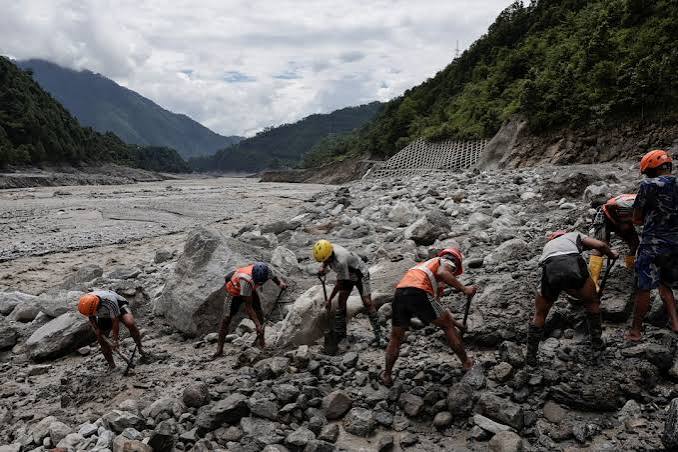 No Command Centre, Just WhatsApp: How Engineers Are Guiding Nepal’s Rescue