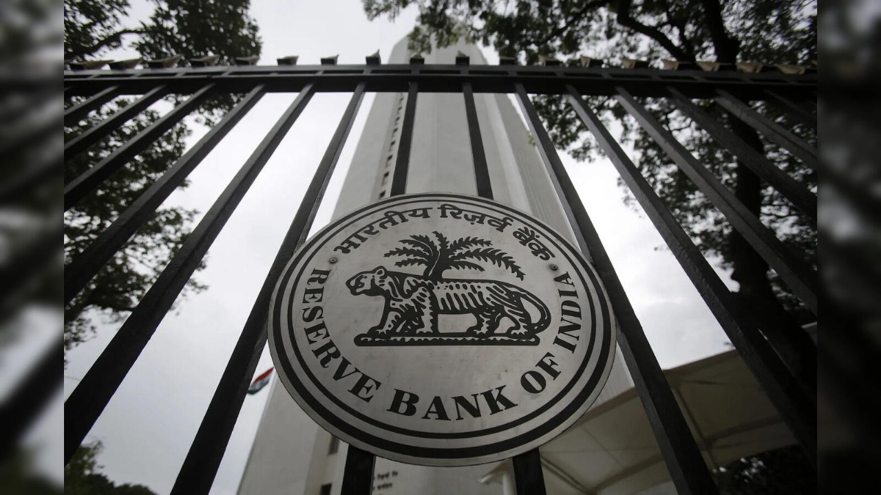 RBI Imposes ₹54.78 Crore in Penalties on 353 Banks and Financial Entities for Regulatory Violations