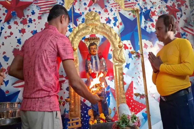 Rajinikanth Fans Celebrate 75th Birthday With Temple Puja
