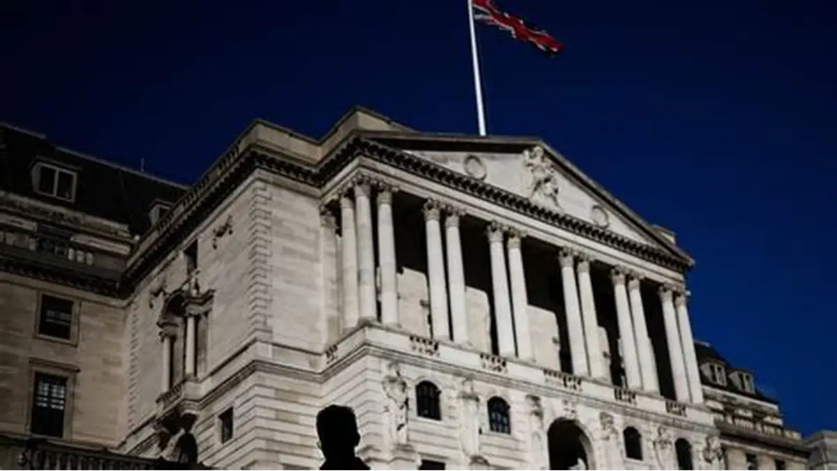 UK economy outlook: Reuters poll sees slower growth, BoE rate cut in December