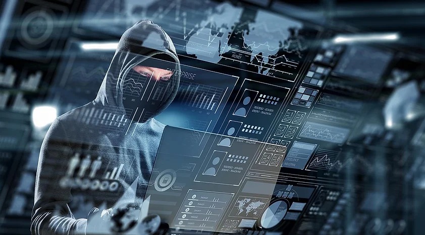 Cyber Cell Ganderbal Recovers Stolen Smartphones Worth ₹16 Lakh