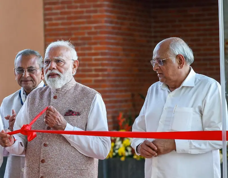 Gujarat Takes Government To WhatsApp: 20 Services, One Chat Window