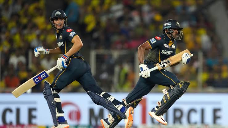 Gujarat Titans in Chase Mode Against RCB, Need 128 Runs in 83 Balls