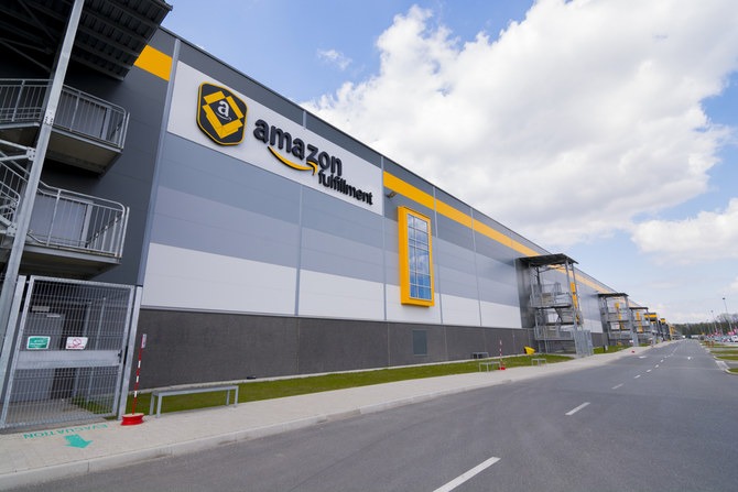 Amazon Temporarily Suspends Abu Dhabi Operations, Gulf Deliveries Affected