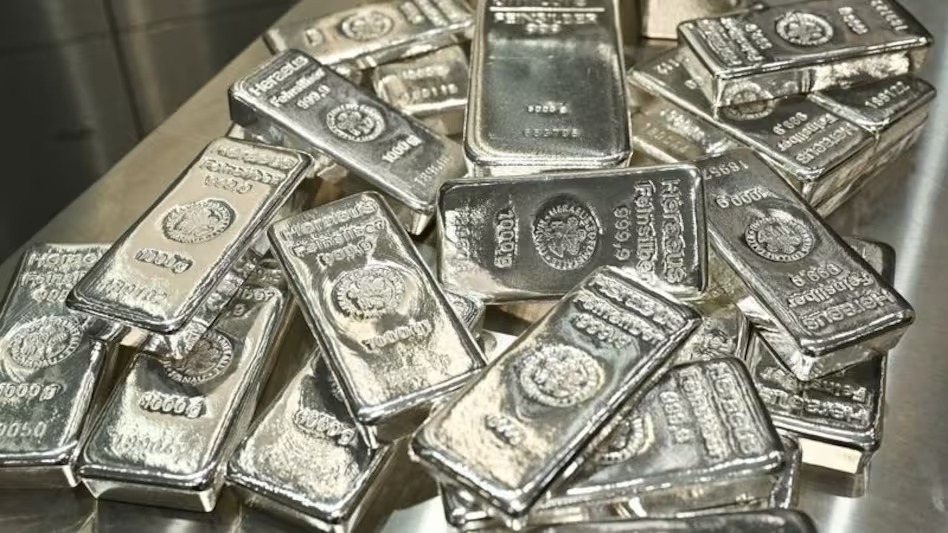 Silver Soars Past $90: A Historic Milestone in Precious Metals