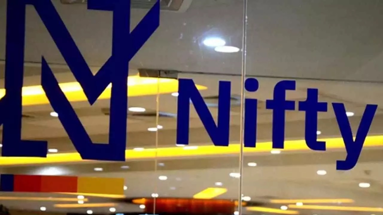 Nifty IT Index Soars 2%; Nifty 50 Index Extends Gains with 0.5% Rise on November 10, 2025