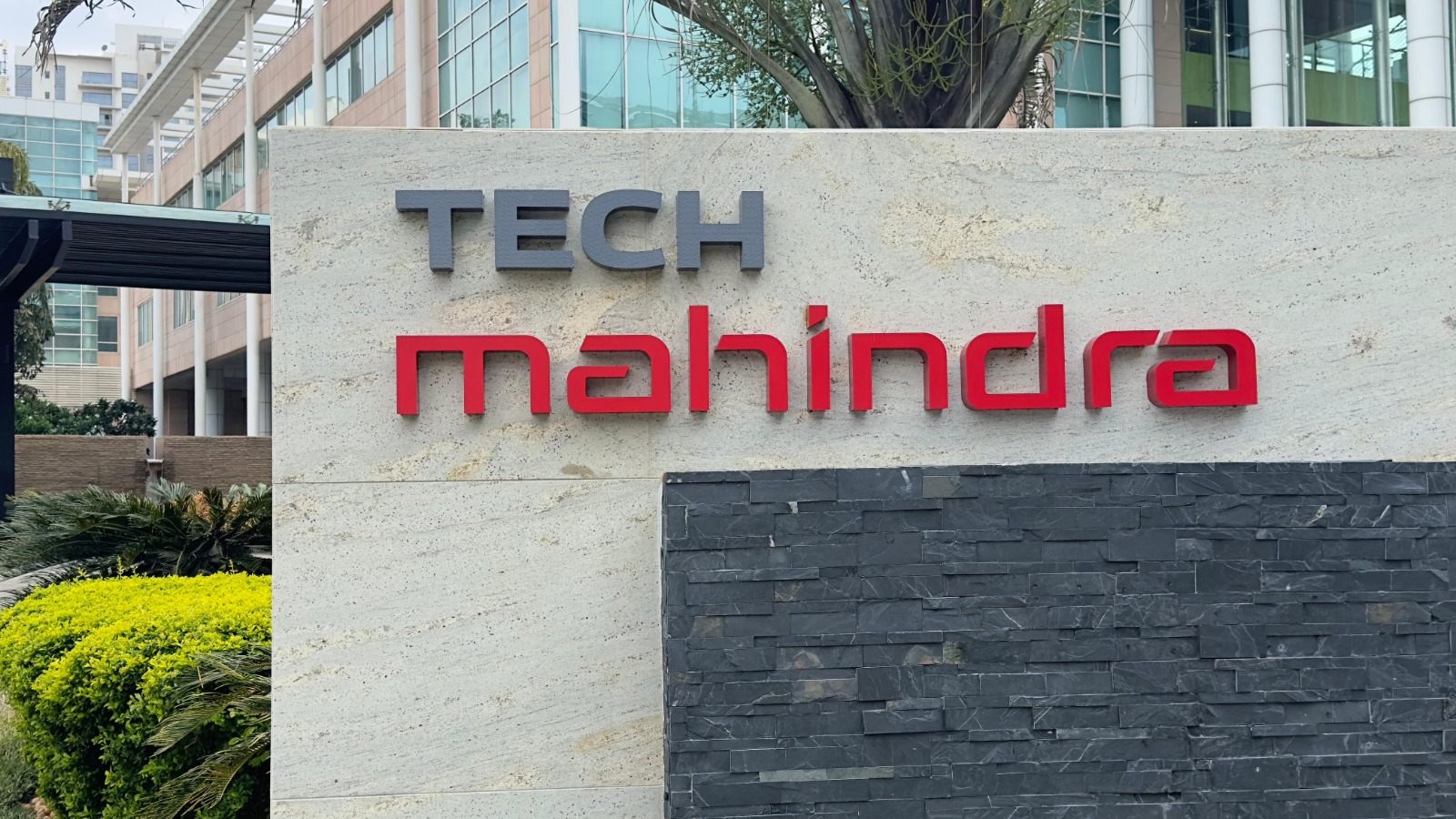 Tech Mahindra Quashes Layoff Rumours — What’s Really Happening Behind The Scenes