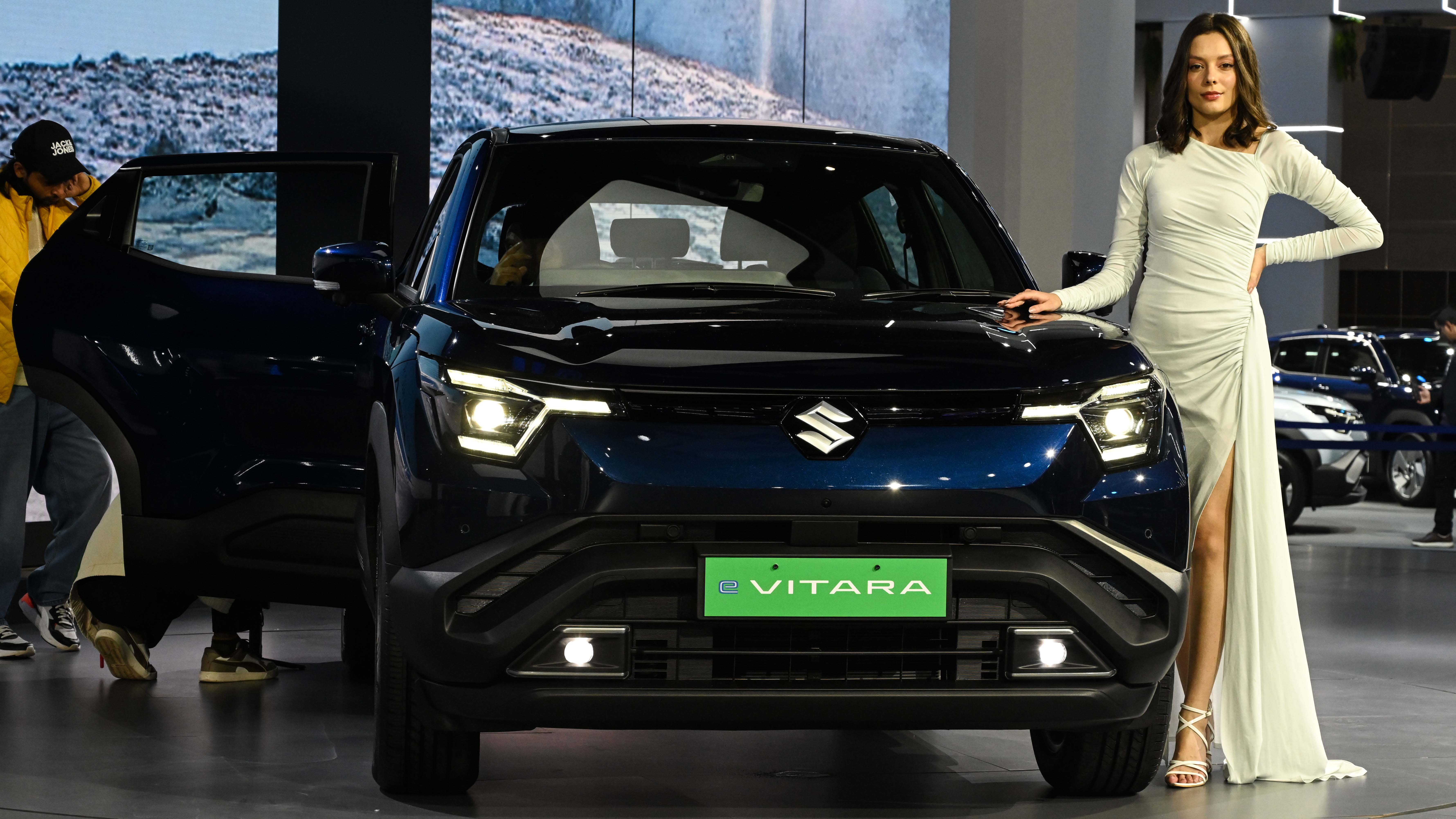 Suzuki to Invest 1,200 Billion Yen Over 6 Years in Electrification Push
