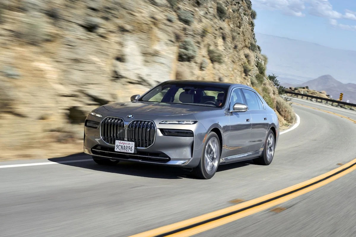 BMW i7 Crosses 1,000 Sales in India, Reflecting Steady Growth in Luxury EV Segment