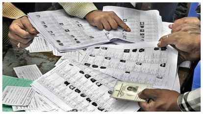 ECI Flags Technical Glitch In 2002 Rolls, Halts Hearings For ‘Unmapped’ Electors In Bengal