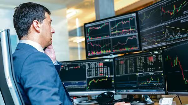 Gift Nifty Points to Tepid Opening as Global Signals Stay Mixed