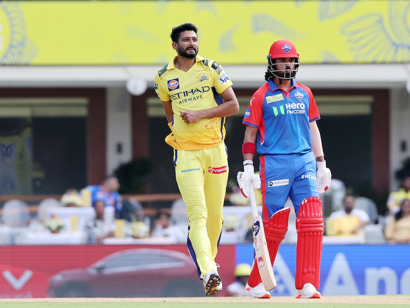 Delhi Capitals Off to a Flying Start, Score 51/1 in Powerplay Against CSK