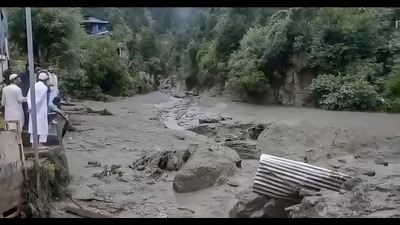 Cloudburst Chaos: Flash Floods Strike Kishtwar as Jammu-Srinagar Highway Shuts Down