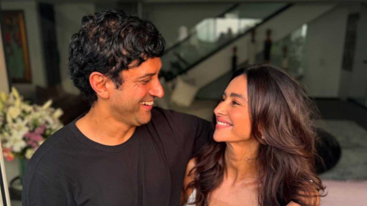 Shibani Dandekar Celebrates Anniversary with Heartfelt Note to Farhan Akhtar