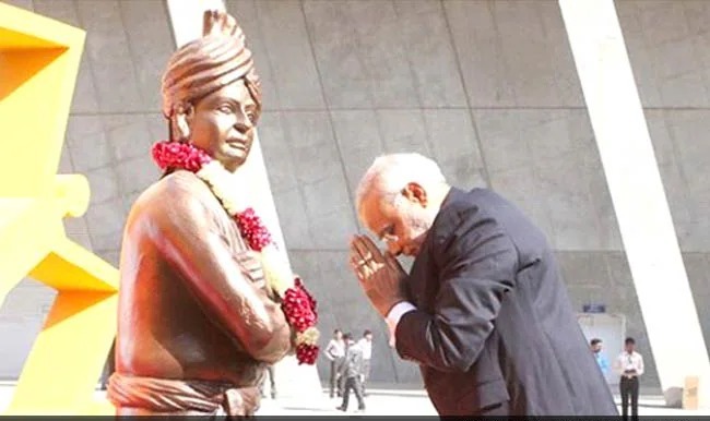 PM Modi Pays Tribute to Swami Vivekananda on 164th Birth Anniversary