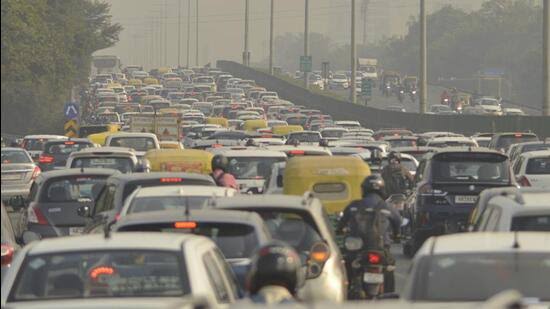 Tech Glitches Stall Delhi’s Pollution Fight: Old Vehicles Get a Temporary Reprieve