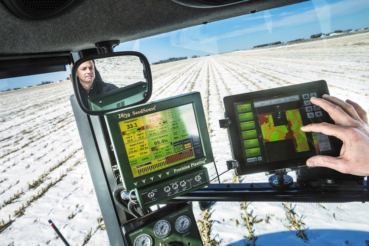 Tractor and Fertiliser Sales Reflect Farm Sector Growth Trends