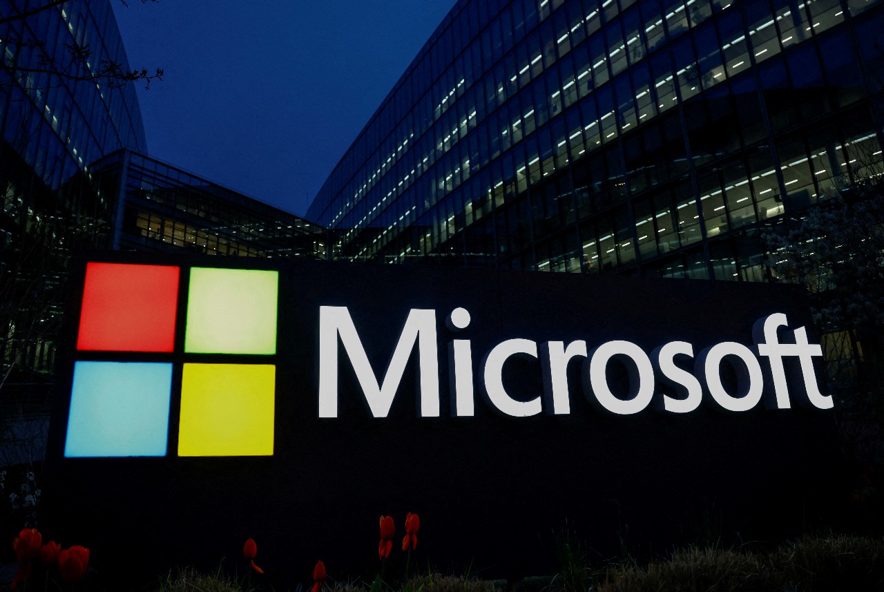 Quantum Computing Reimagined: Microsoft’s Bold Bid to Transform Industries Globally