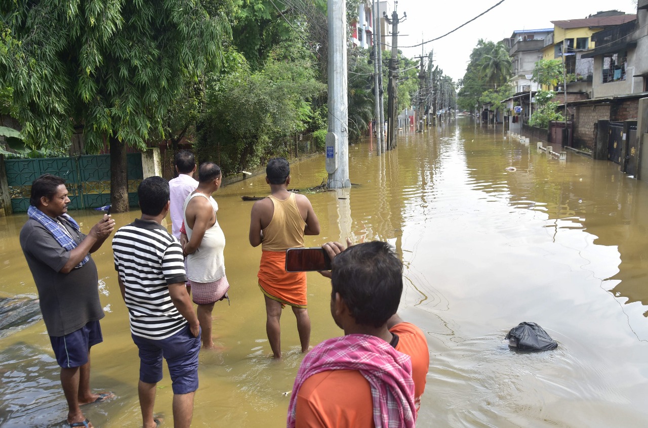 Monsoon Fury: SDRF Continues Rescue Operations in Assam, Hundreds Shifted to Shelters in Kerala