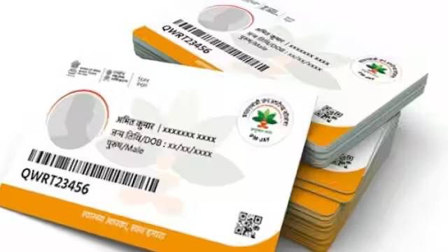 A Healthy Hand: Speaker Distributes Ayushman Cards to Bridge Care Gaps