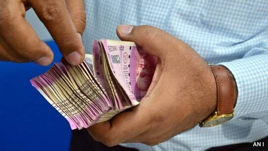 Vanishing Notes: Rs 2000 Denomination Shrinks to Rs 5,884 Crore in Circulation