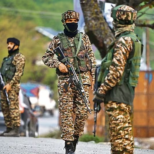 India Boosts Infantry Firepower With 425K Carbines And 380 Drone Platoons