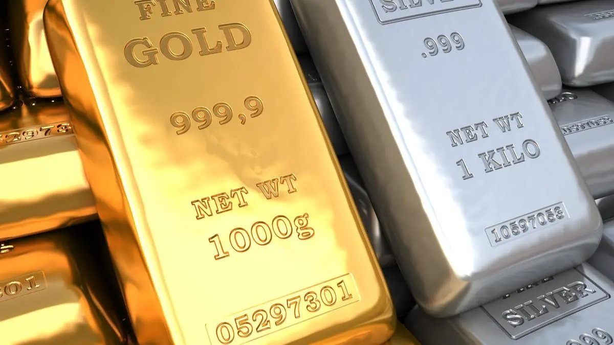Golden Glow Returns as Silver Slips: Bullion Market Sees Mixed Momentum
