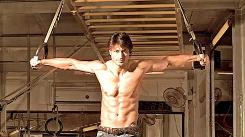 Can Vidyut Jammwal’s Daily Routine Keep 9-To-6 Professionals Energized?