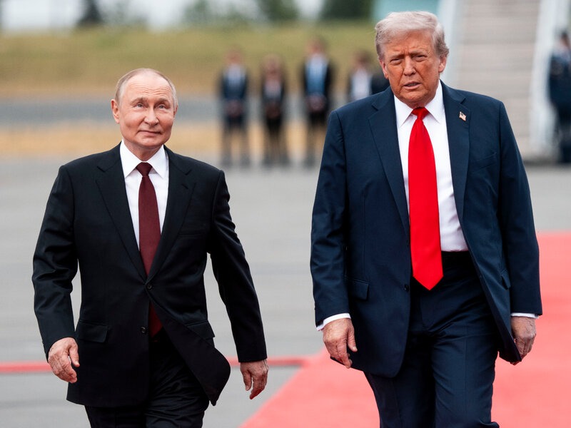 Trump Administration Considers Further Easing Of Russia Sanctions Amid Price Surge
