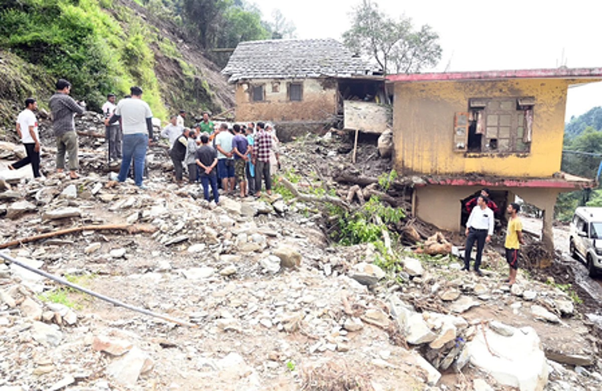 Bark Before the Storm: Puppy Saves 60 Lives in Himachal’s Siyathi Village Flash Floods