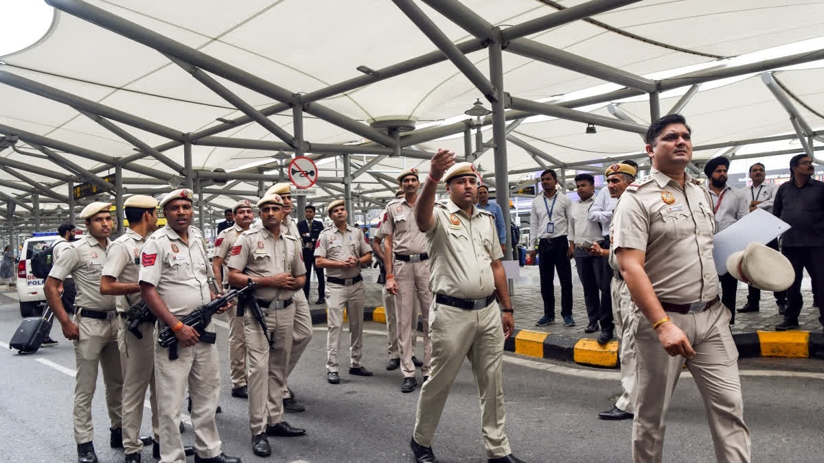 Delhi Government Cancels Employee Leave Amid Escalating Tensions