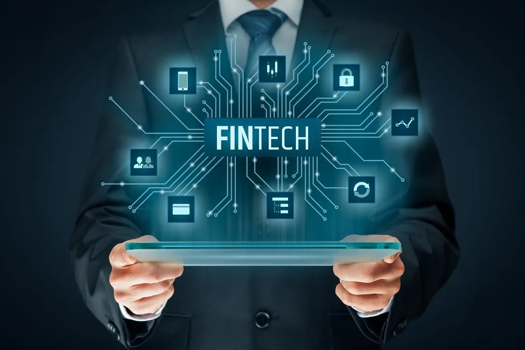 The Art of a Good Unicorn: How Fintech Entrepreneurs Thrive Under Regulations