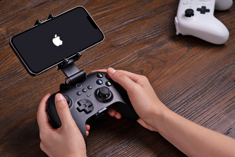 A New Beat for iPhone Gaming? Apple Reportedly Readies Handset Controllers