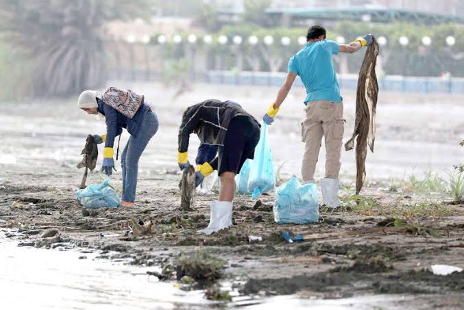 Citizens Join Hands to Tackle Plastic in City Rivers