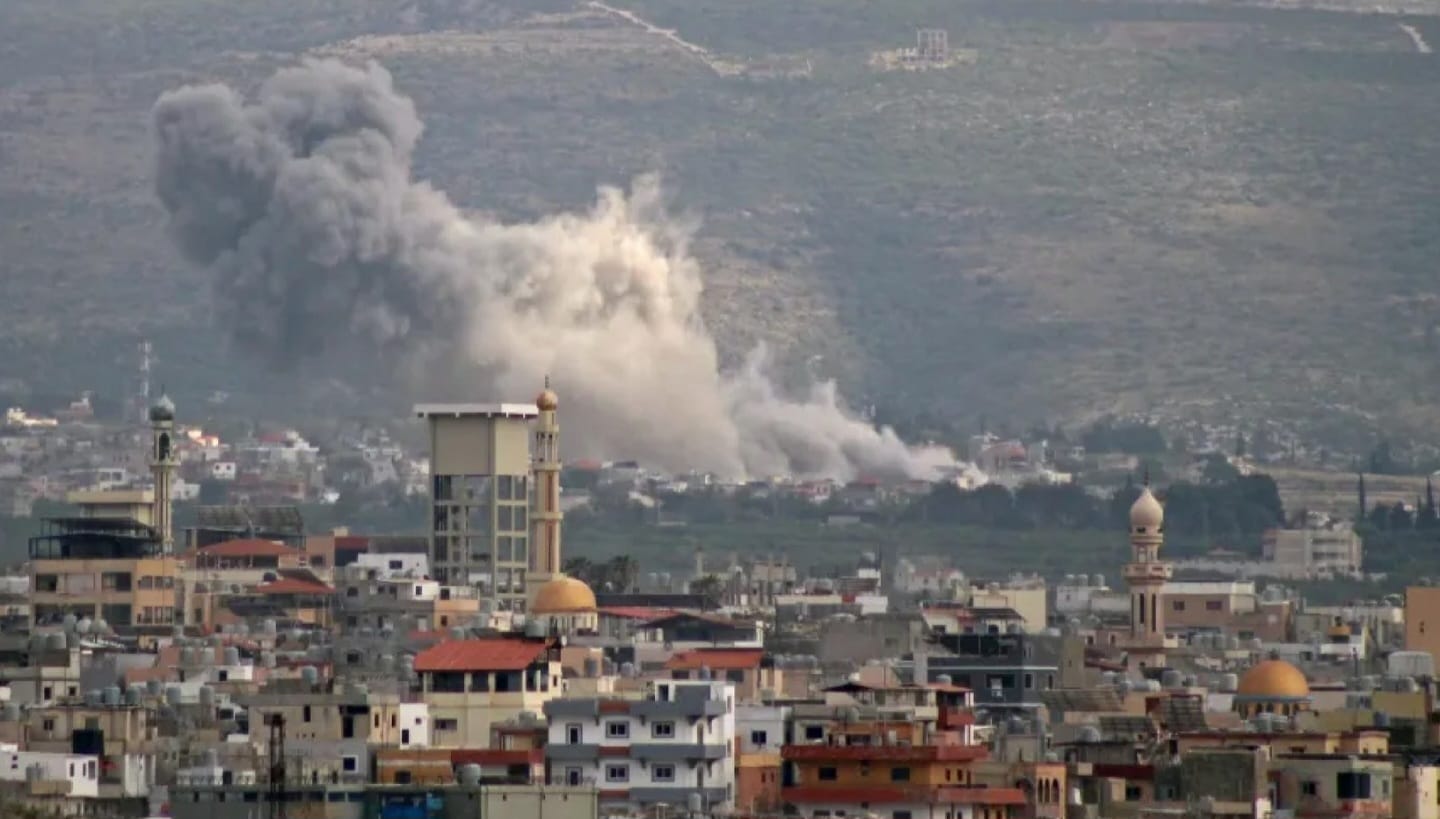 US Launches Heavy Airstrikes on Iran as Tehran Retaliates Across Gulf States