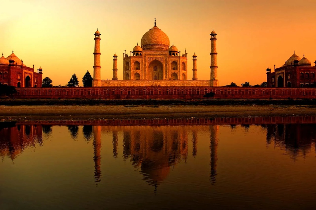 Centuries Ahead: 5 Astonishing Taj Mahal Facts That Prove Its Artisans Were True Visionaries