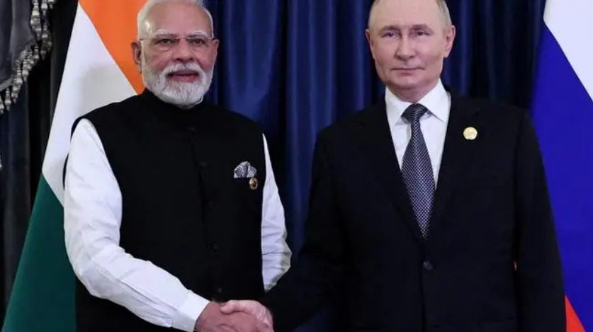 India Eyes New Arms Deal With Russia Ahead of Putin’s Delhi Visit