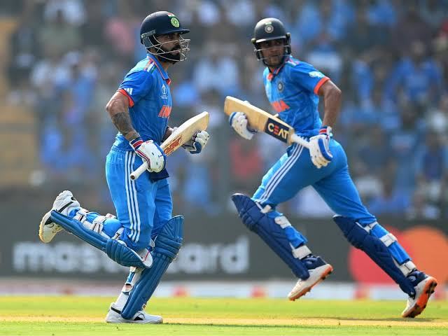 India Steady at 64/1 Chasing 242 Against Pakistan in High-Stakes Clash
