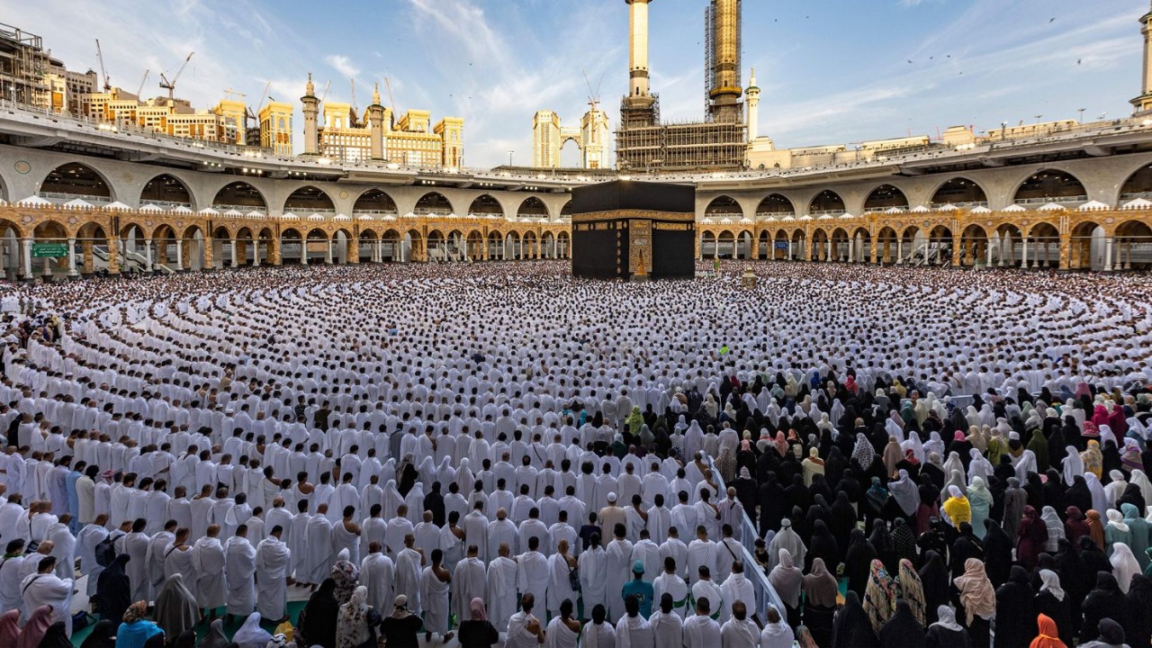 Sighting the Crescent: The Age-Old Debate That Decides Ramadan