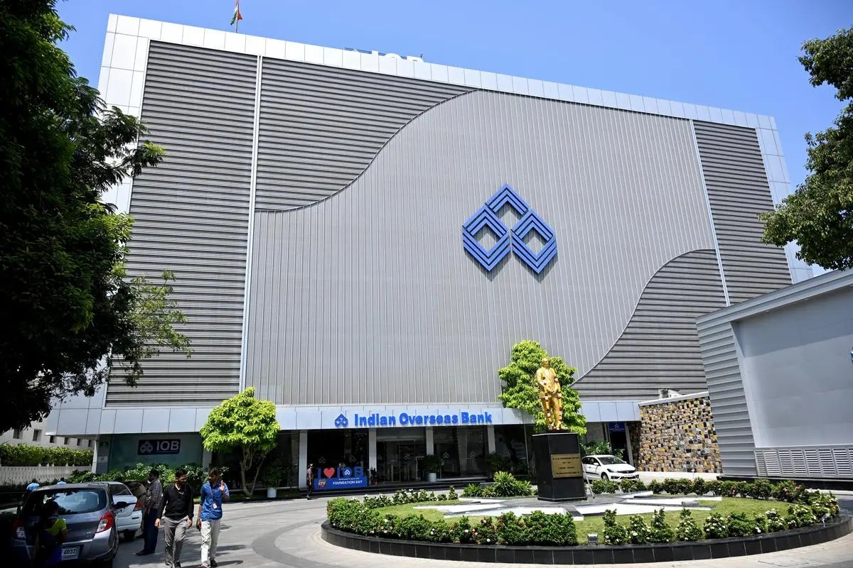 Government Unleashes IOB OFS: ₹34 Floor Price Sparks Investor Frenzy