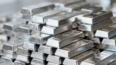 Silver Prices Slide After Record Highs: Analysts Warn Of Prolonged Downturn