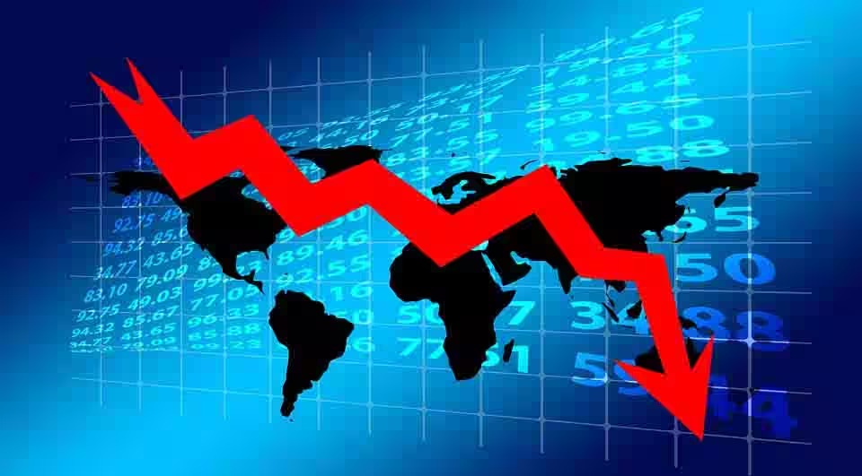 Market Snapshot: Rupee Holds Ground, Nifty Slips Amid Global Cues