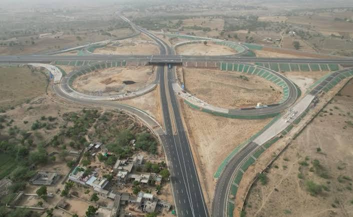 Highway to Hawa Mahal: Delhi to Jaipur in Just 3 Hours Flat!