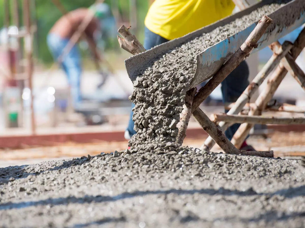 Cement Industry Consolidates as Demand Surges, Top 10 Firms Expand Capacity by 140 MMTPA