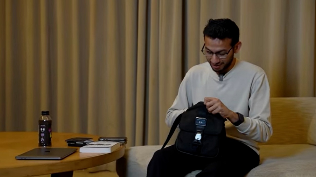 What's in the Bag? Ritesh Agarwal's Quirky Essentials Revealed