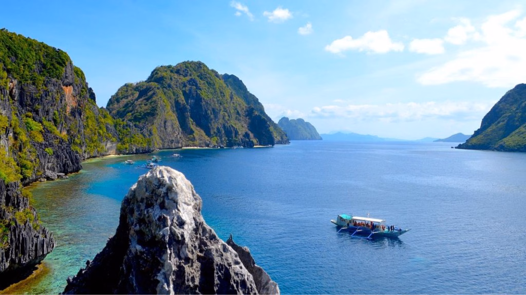 Philippines Emerges as New Visa-Free Favourite for Indian Travellers