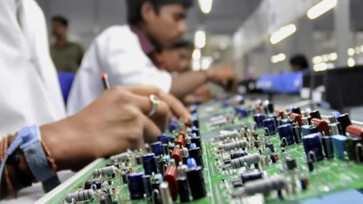 Defense Tech Delivers: Bharat Electronics Beats Profit Estimates Despite Revenue Miss